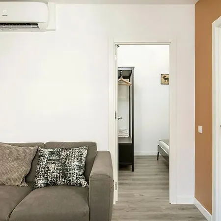 Cozy&new With Terrace Appartamento L'Hospitalet de Llobregat